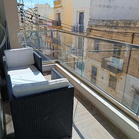 Private With External Private Bathroom In Homestay *